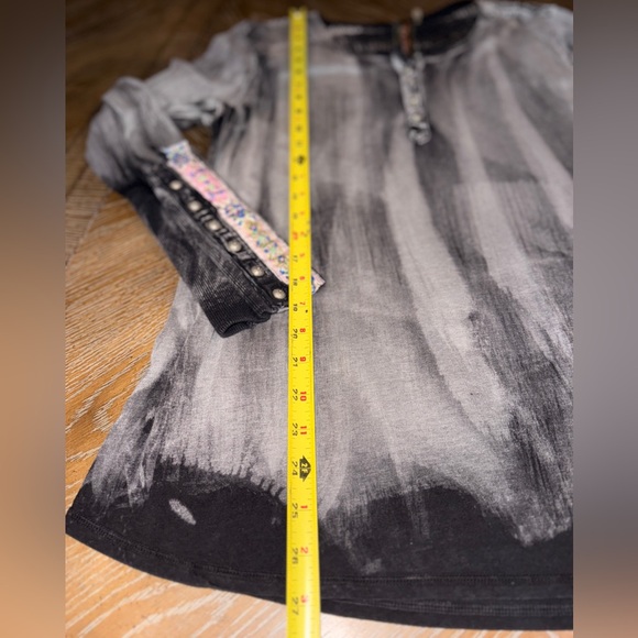 Aratta Holiday Jewels Blouse in charcoal - Picture 10 of 12